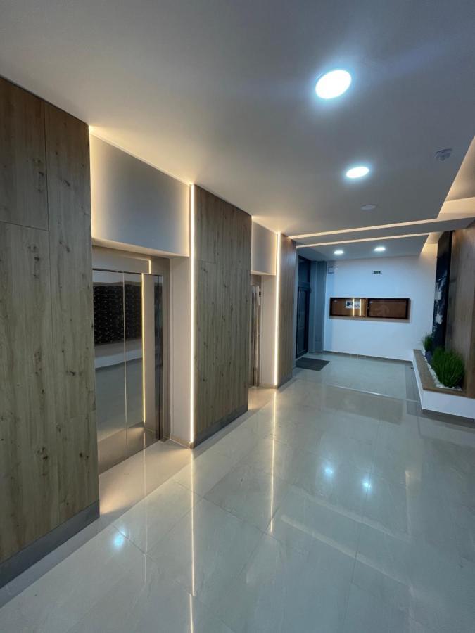 יאשי Q Luxury Palas Mall מראה חיצוני תמונה